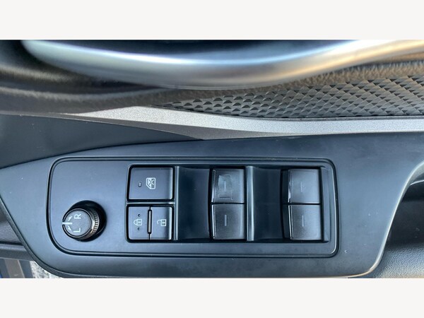 Used Toyota C-HR 2022 for sale - 76071822: Photo 35