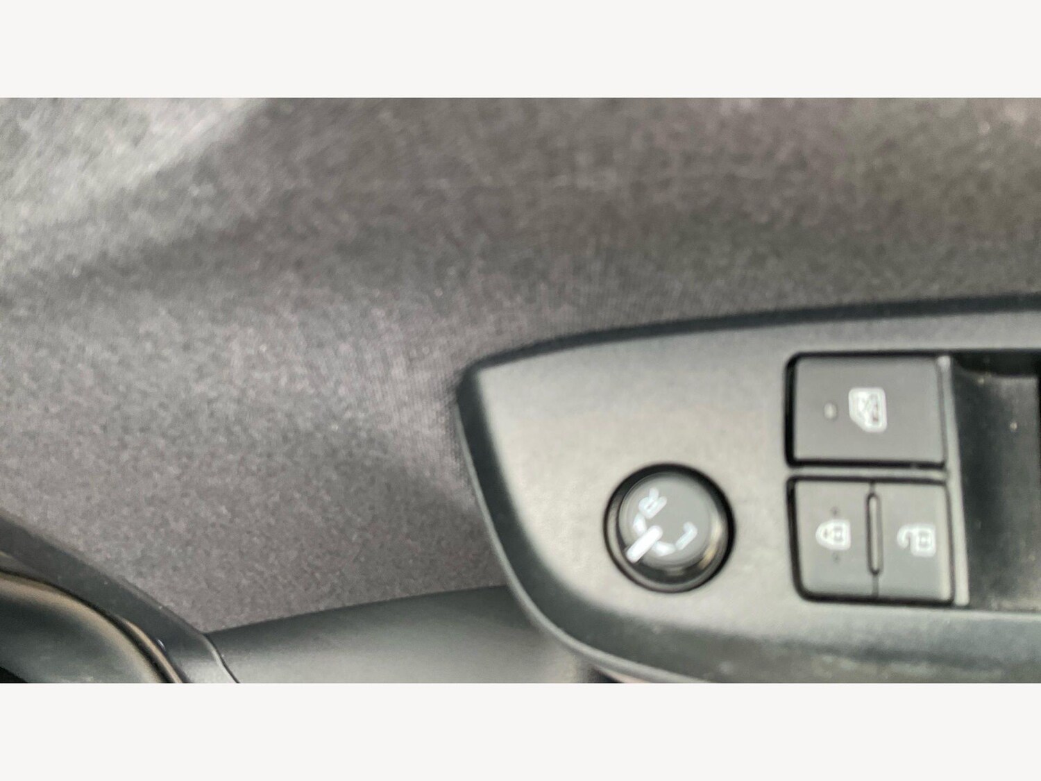 Used Toyota Yaris 2022 for sale - 78100525: Photo 24