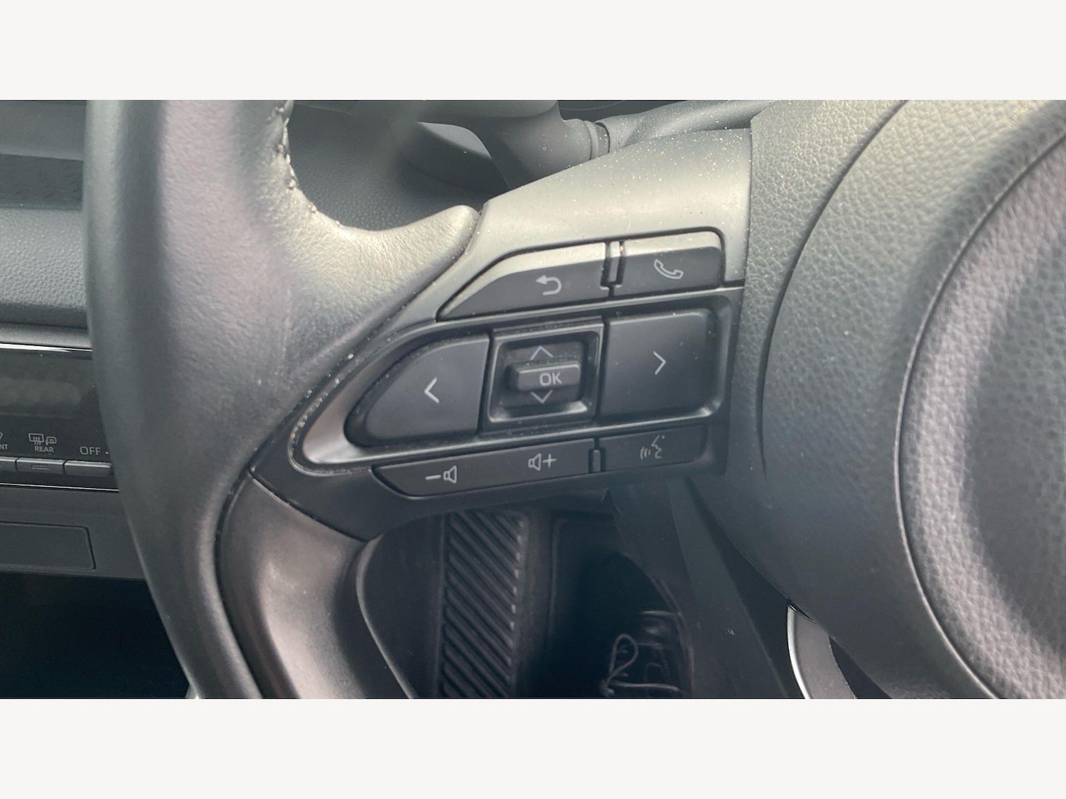 Used Toyota Yaris 2022 for sale - 78100525: Photo 31