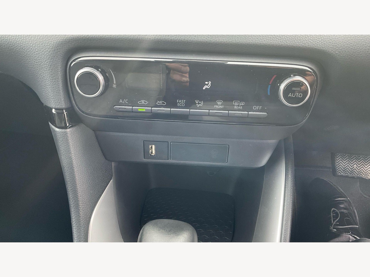 Used Toyota Yaris 2022 for sale - 78100525: Photo 34