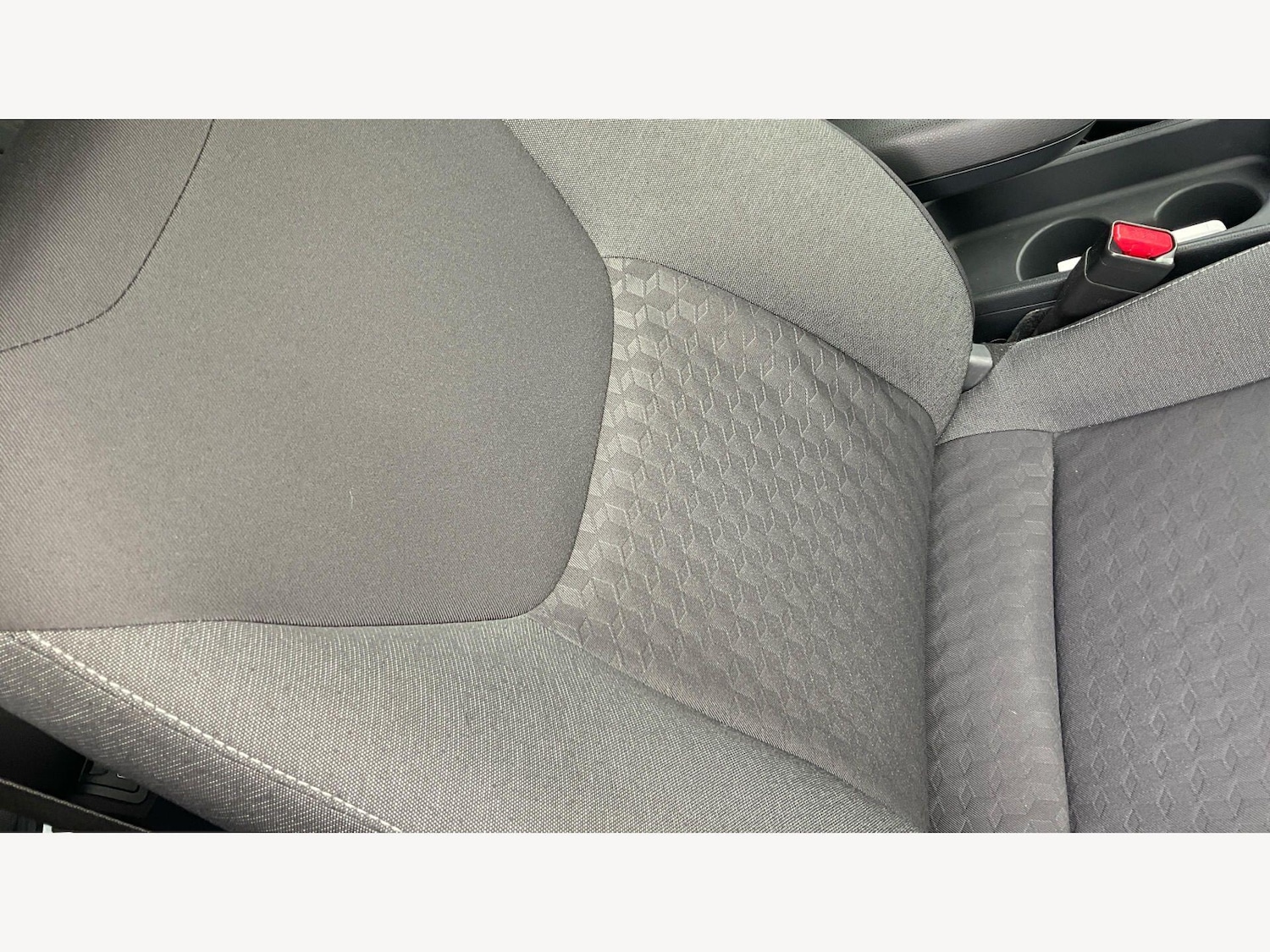 Used Toyota Yaris 2022 for sale - 78100525: Photo 40