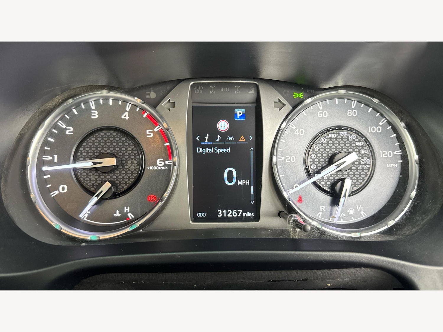 Used Toyota Hilux 2022 for sale - 77216101: Photo 11