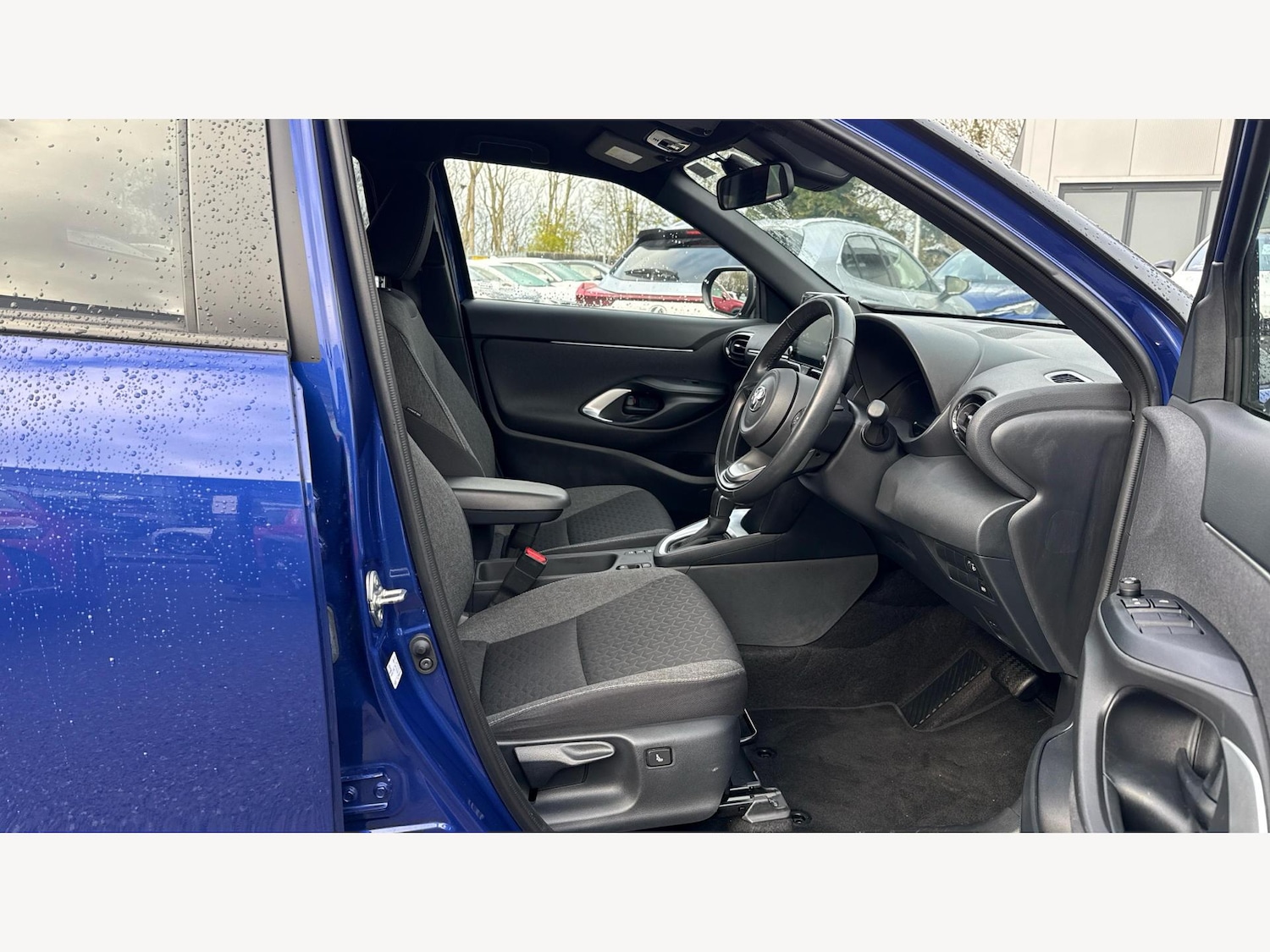 Used Toyota Yaris Cross 2022 for sale - 76802395: Photo 13