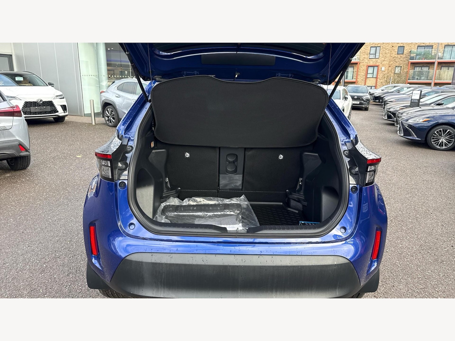 Used Toyota Yaris Cross 2022 for sale - 76802395: Photo 16