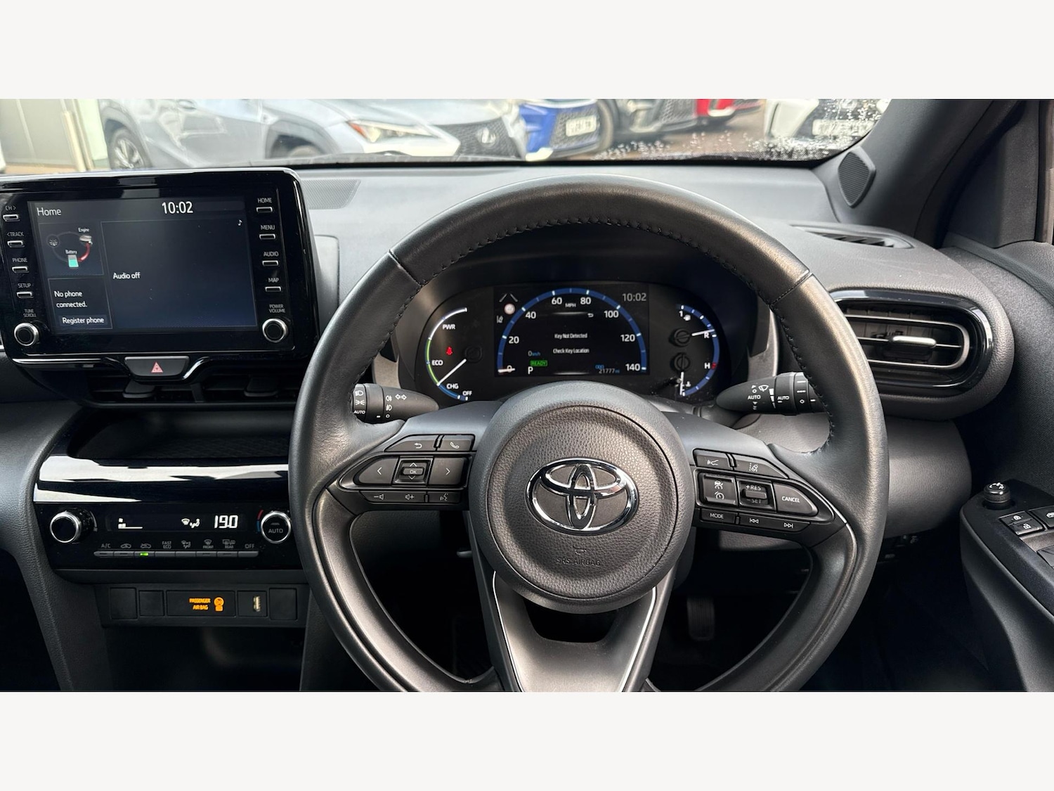 Used Toyota Yaris Cross 2022 for sale - 76802395: Photo 8
