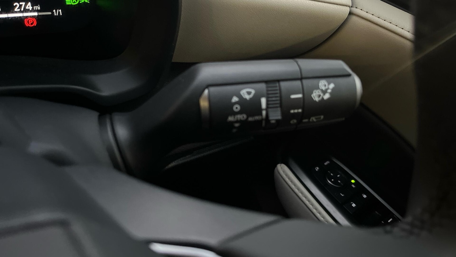 Used Lexus LBX 2024 for sale - 76802408: Photo 37