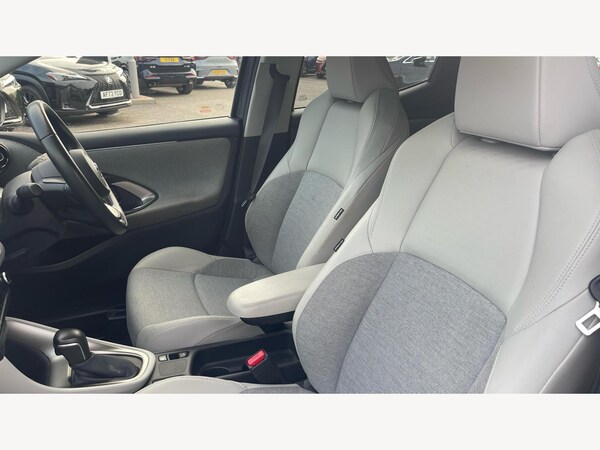 Used Toyota Yaris 2021 for sale - 76307732: Photo 12