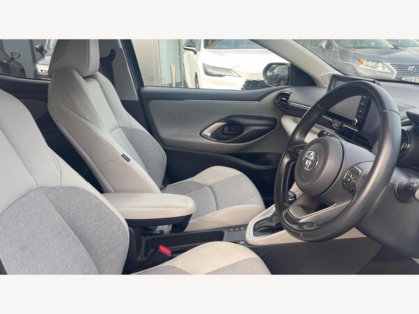 Used Toyota Yaris 2021 for sale - 76307732: Photo 13