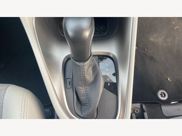 Used Toyota Yaris 2021 for sale - 76307732: Photo 24
