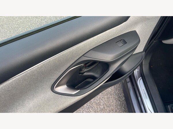 Used Toyota Yaris 2021 for sale - 76307732: Photo 34