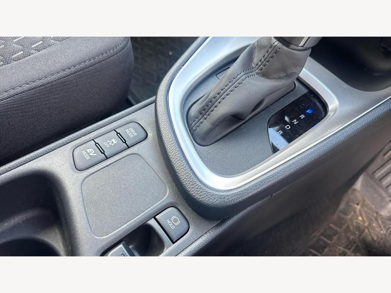 Used Toyota Yaris Cross 2024 for sale - 76549422: Photo 32