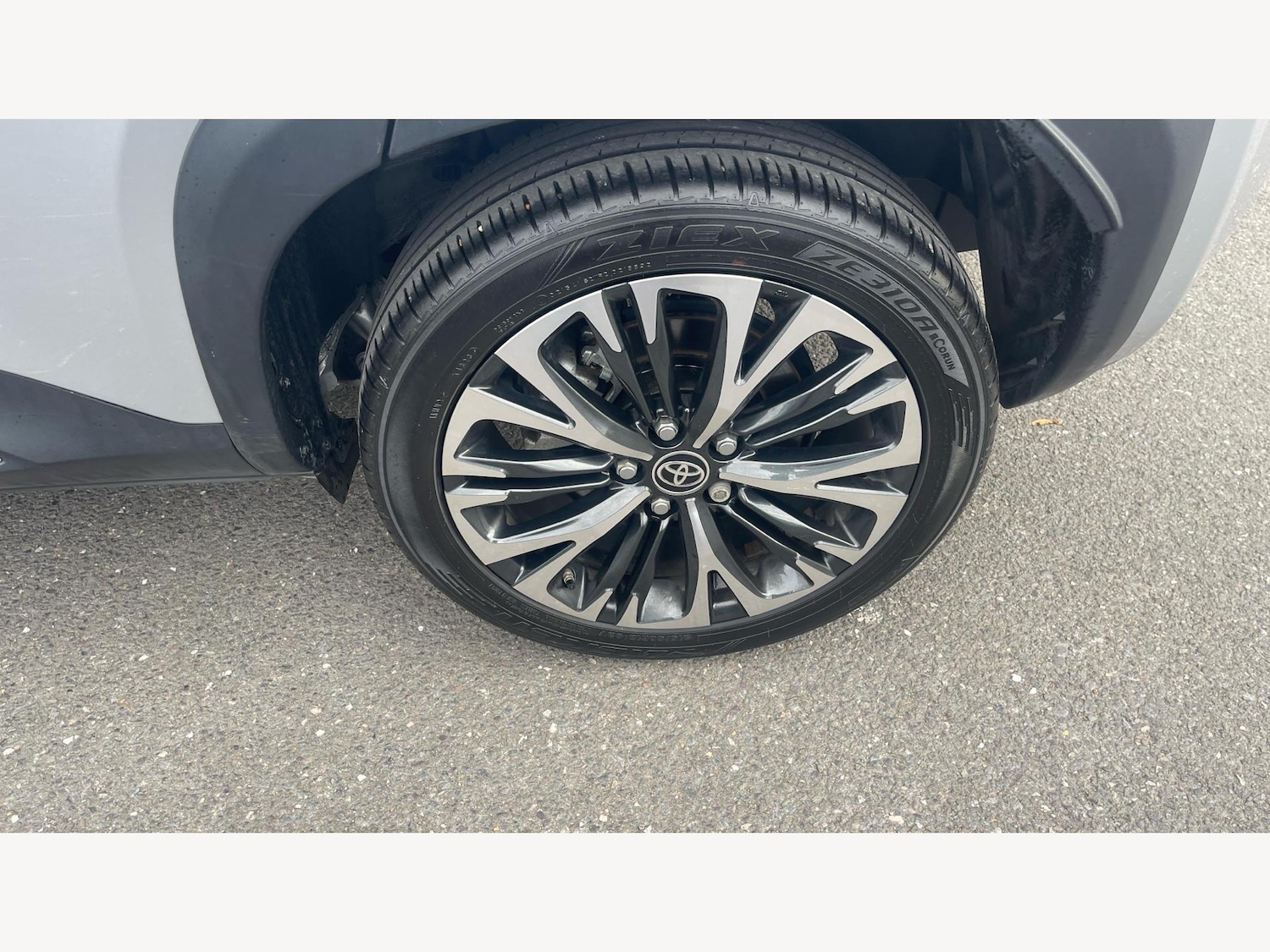 Used Toyota Yaris Cross 2024 for sale - 77109784: Photo 27