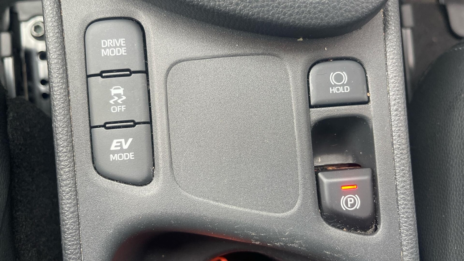 Used Toyota Yaris Cross 2024 for sale - 77109784: Photo 40