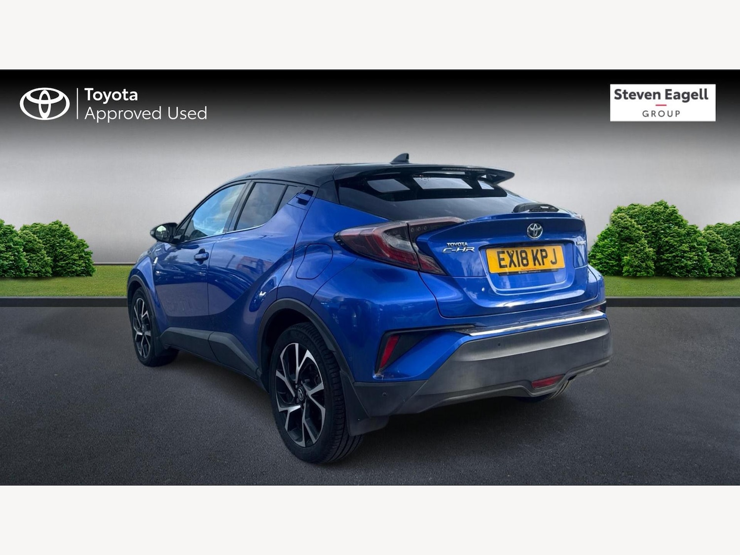 Used Toyota C-HR 2018 for sale - 76802354: Photo 2