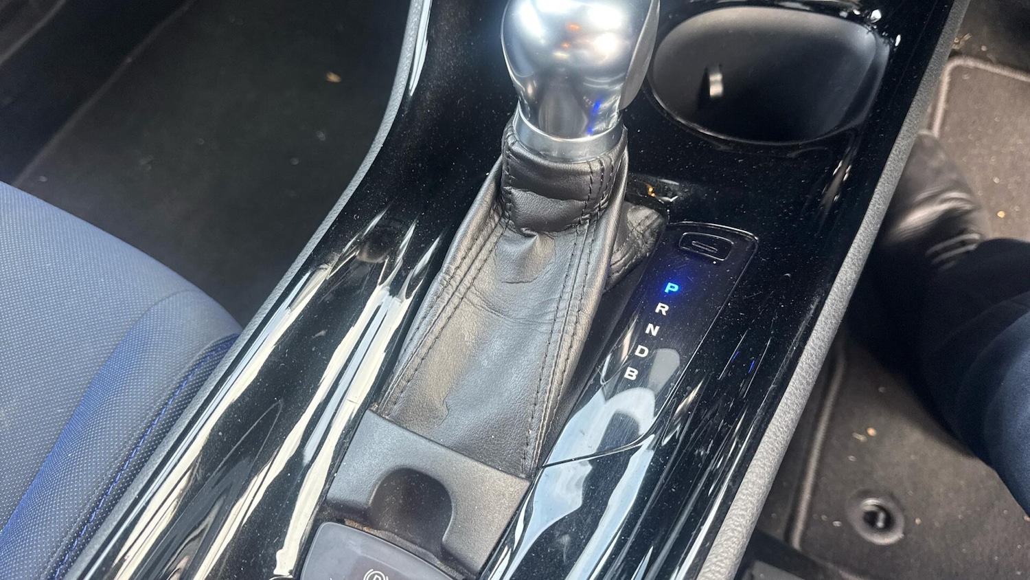 Used Toyota C-HR 2018 for sale - 76802354: Photo 33