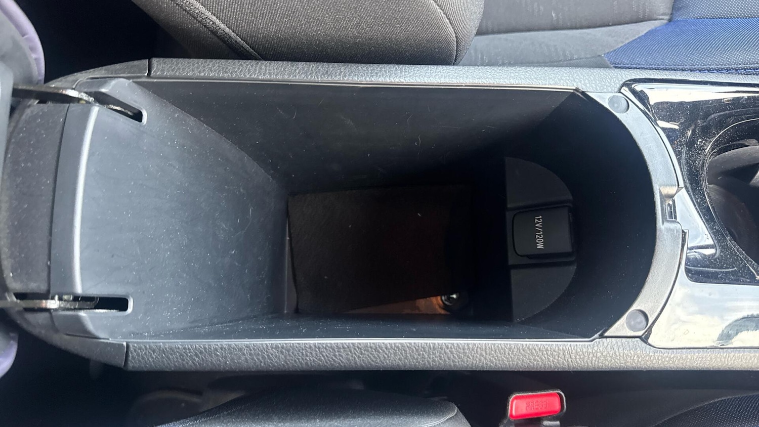 Used Toyota C-HR 2018 for sale - 76802354: Photo 38