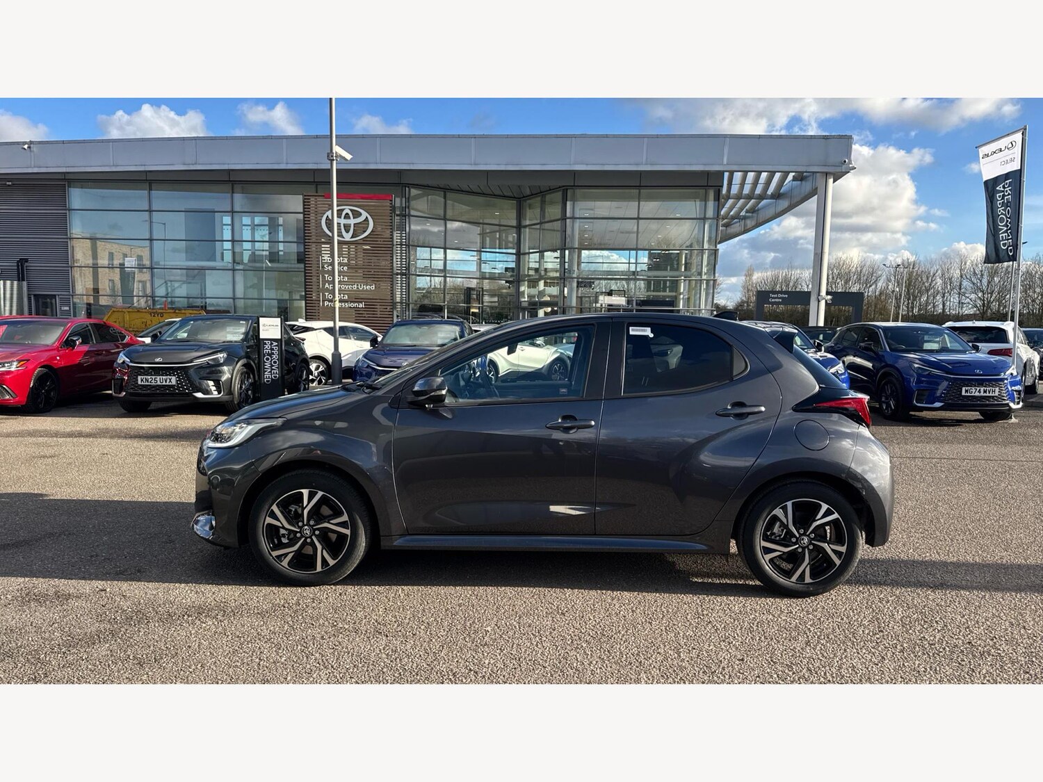 Used Toyota Yaris 2025 for sale - 77598624: Photo 19