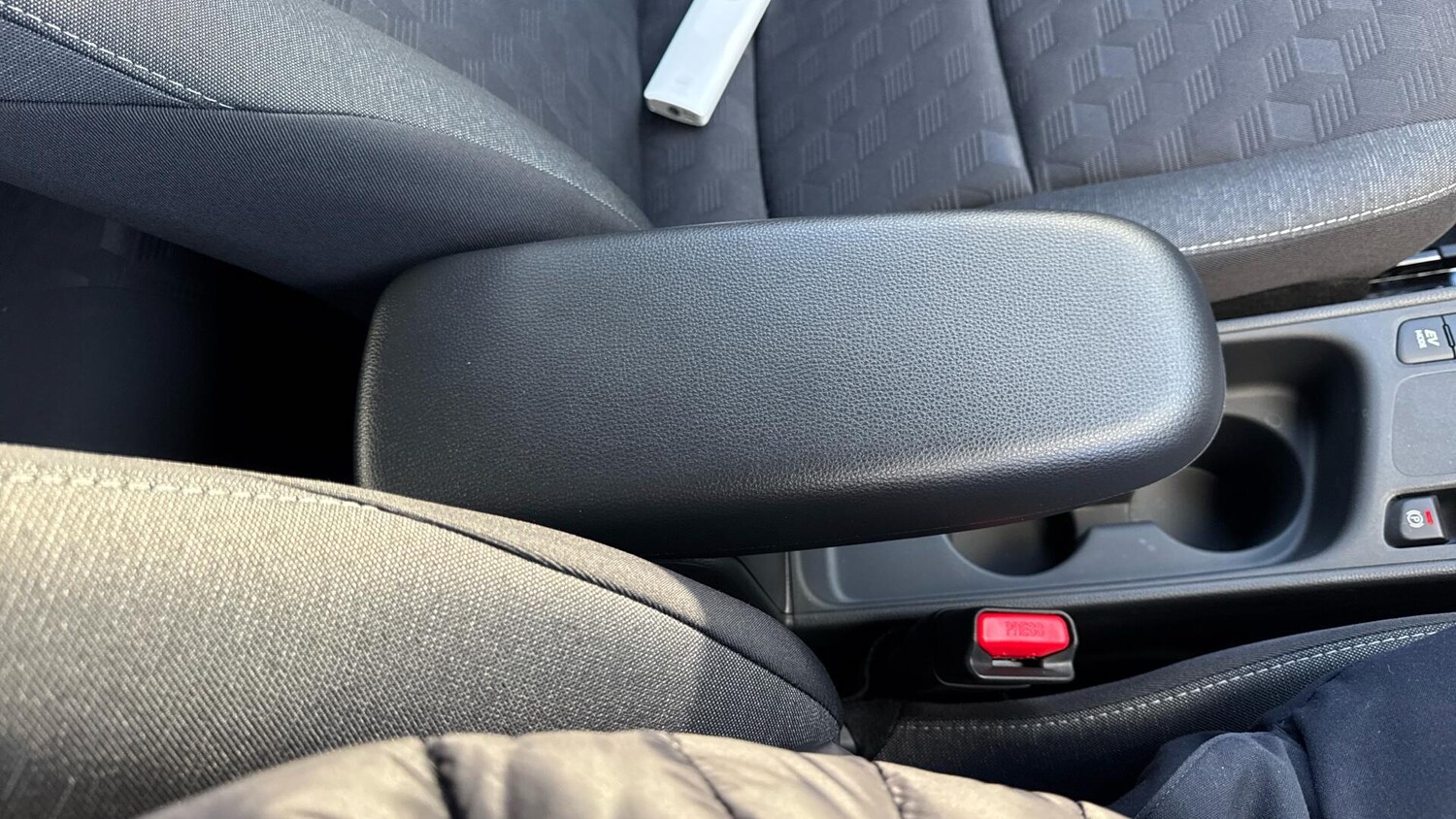 Used Toyota Yaris 2025 for sale - 77598624: Photo 40