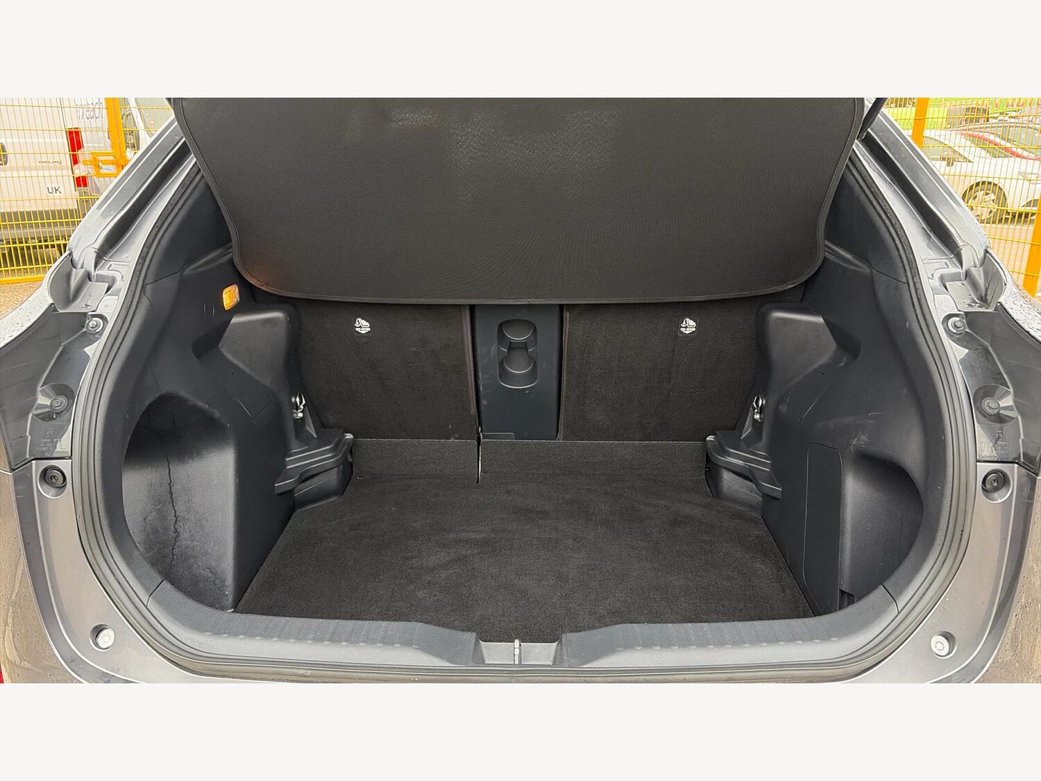 Used Toyota Yaris Cross 2022 for sale - 77658789: Photo 16