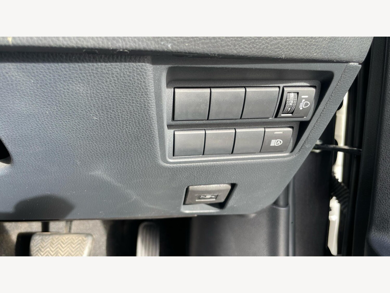 Used Toyota Yaris Cross 2024 for sale - 76307494: Photo 33