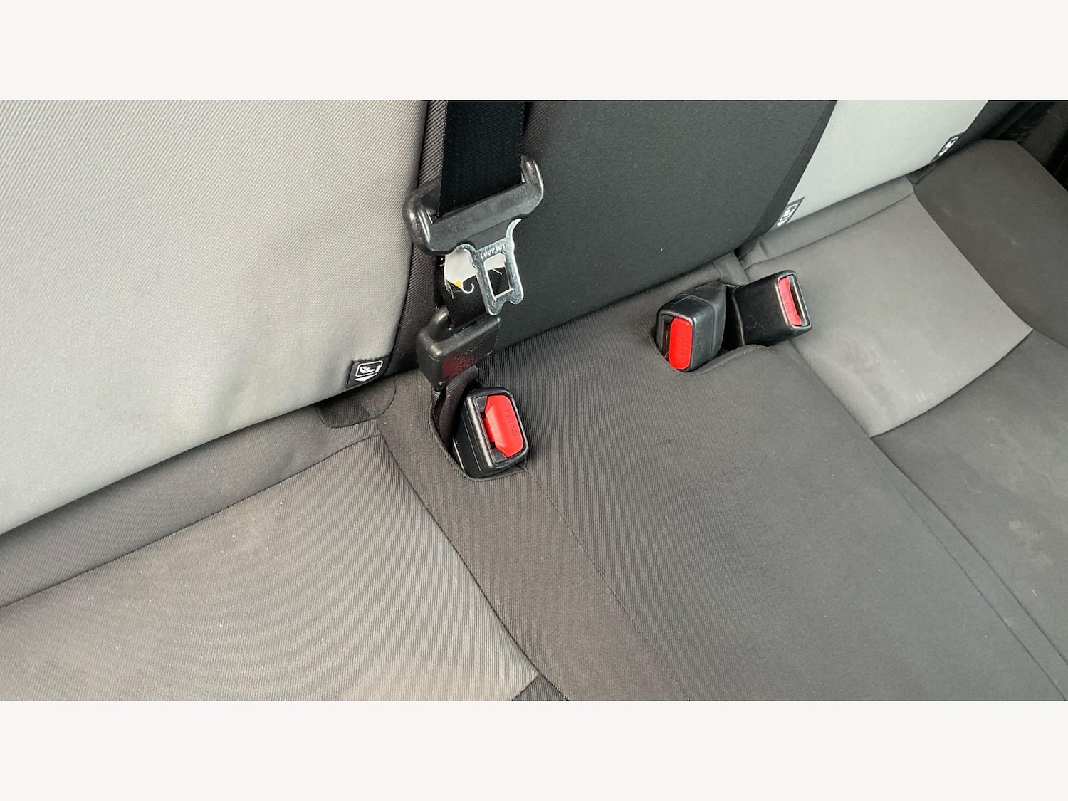 Used Toyota Yaris 2020 for sale - 76371741: Photo 26