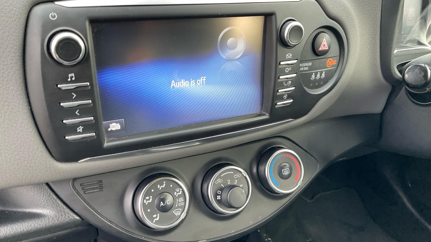 Used Toyota Yaris 2020 for sale - 76371741: Photo 38