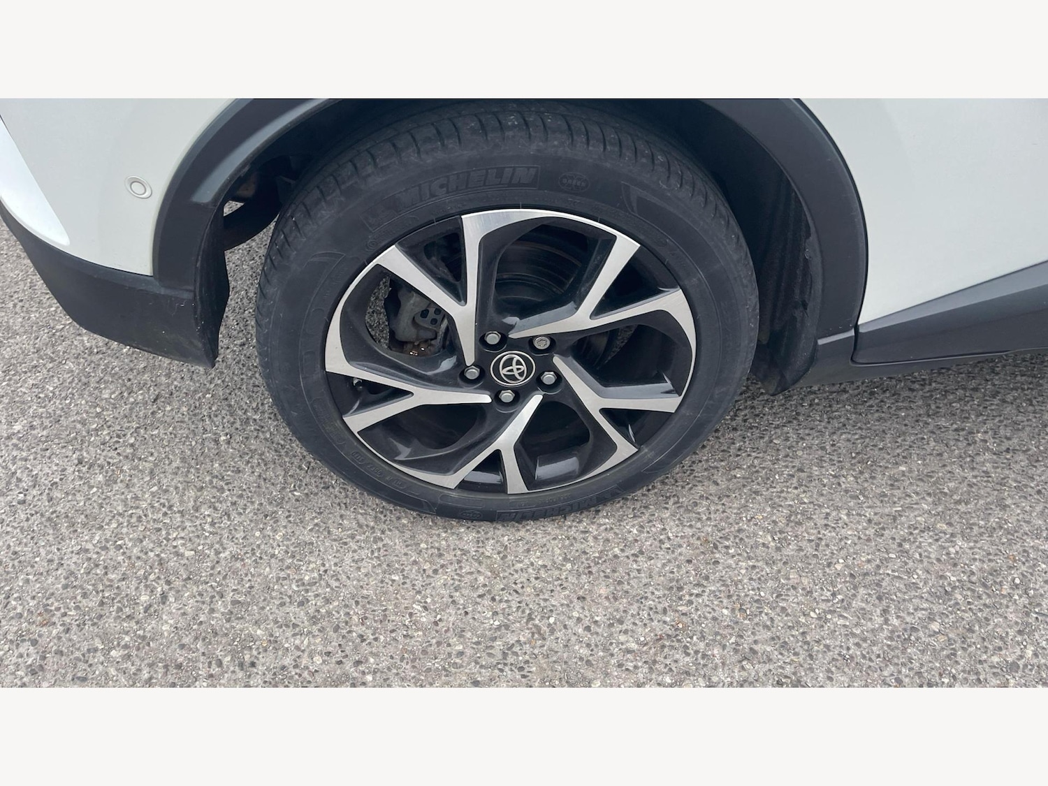 Used Toyota C-HR 2022 for sale - 76690046: Photo 24