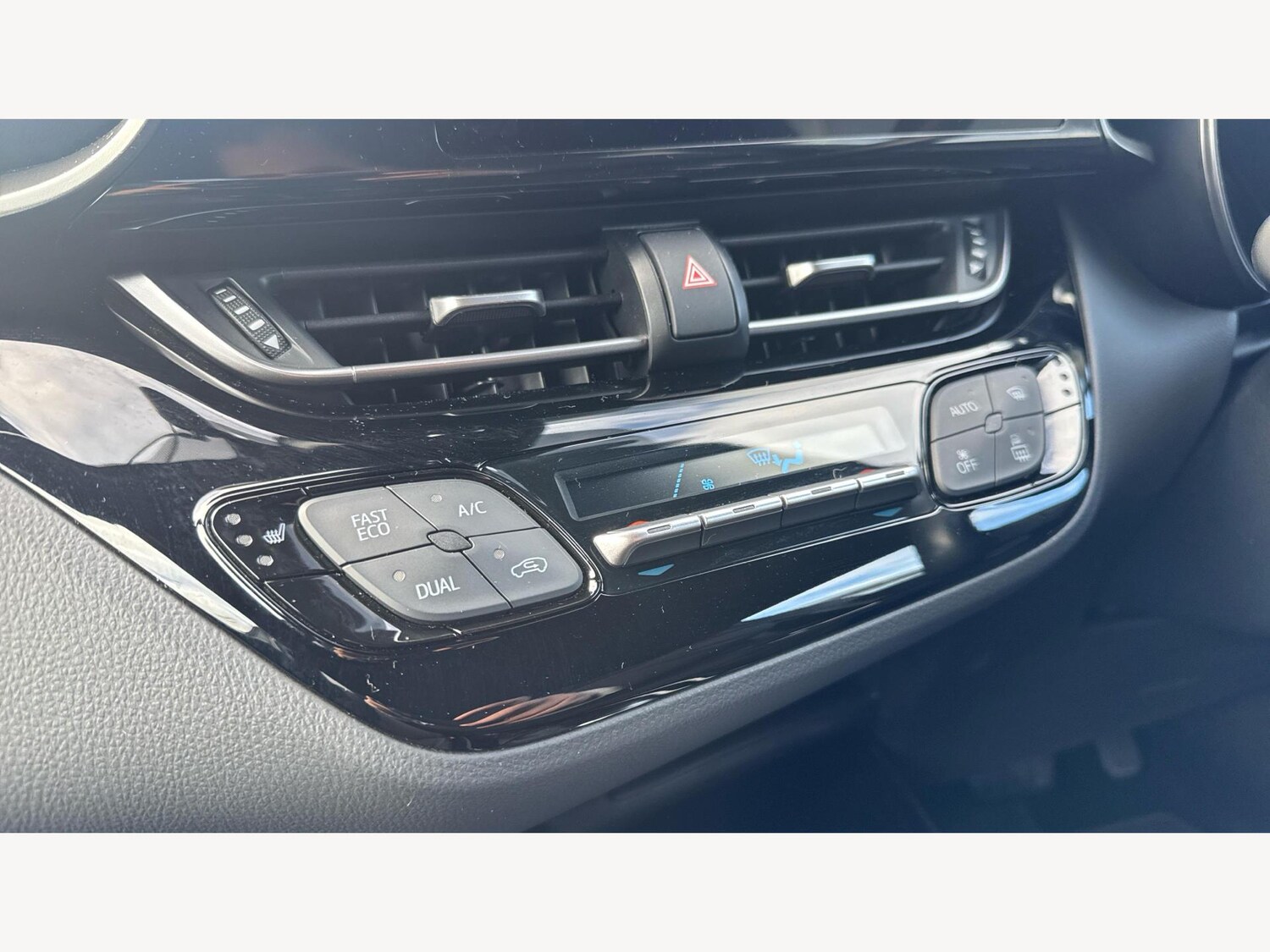 Used Toyota C-HR for sale - 77585704: Photo 22