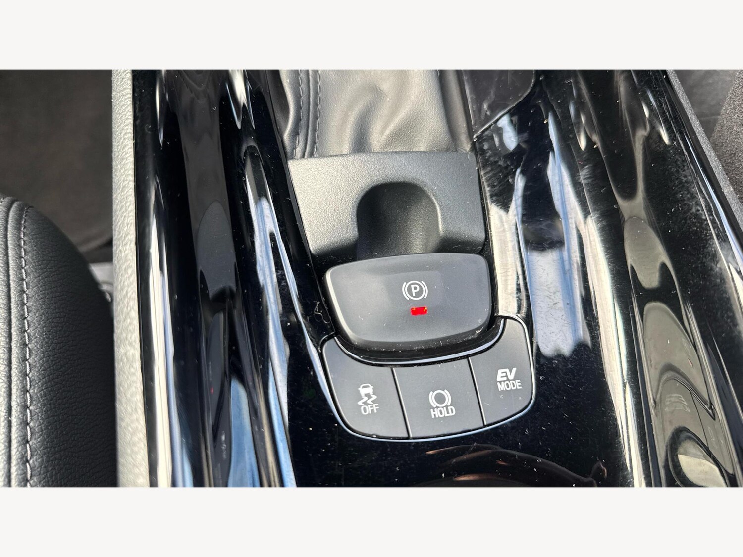 Used Toyota C-HR for sale - 77585704: Photo 25