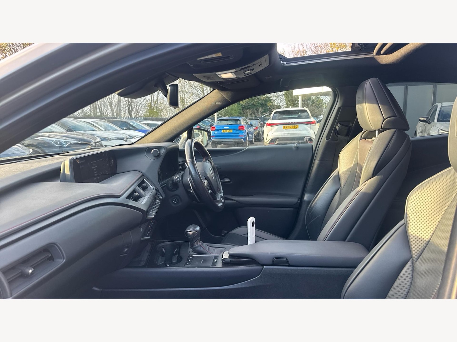 Used Lexus UX 2020 for sale - 76766024: Photo 12