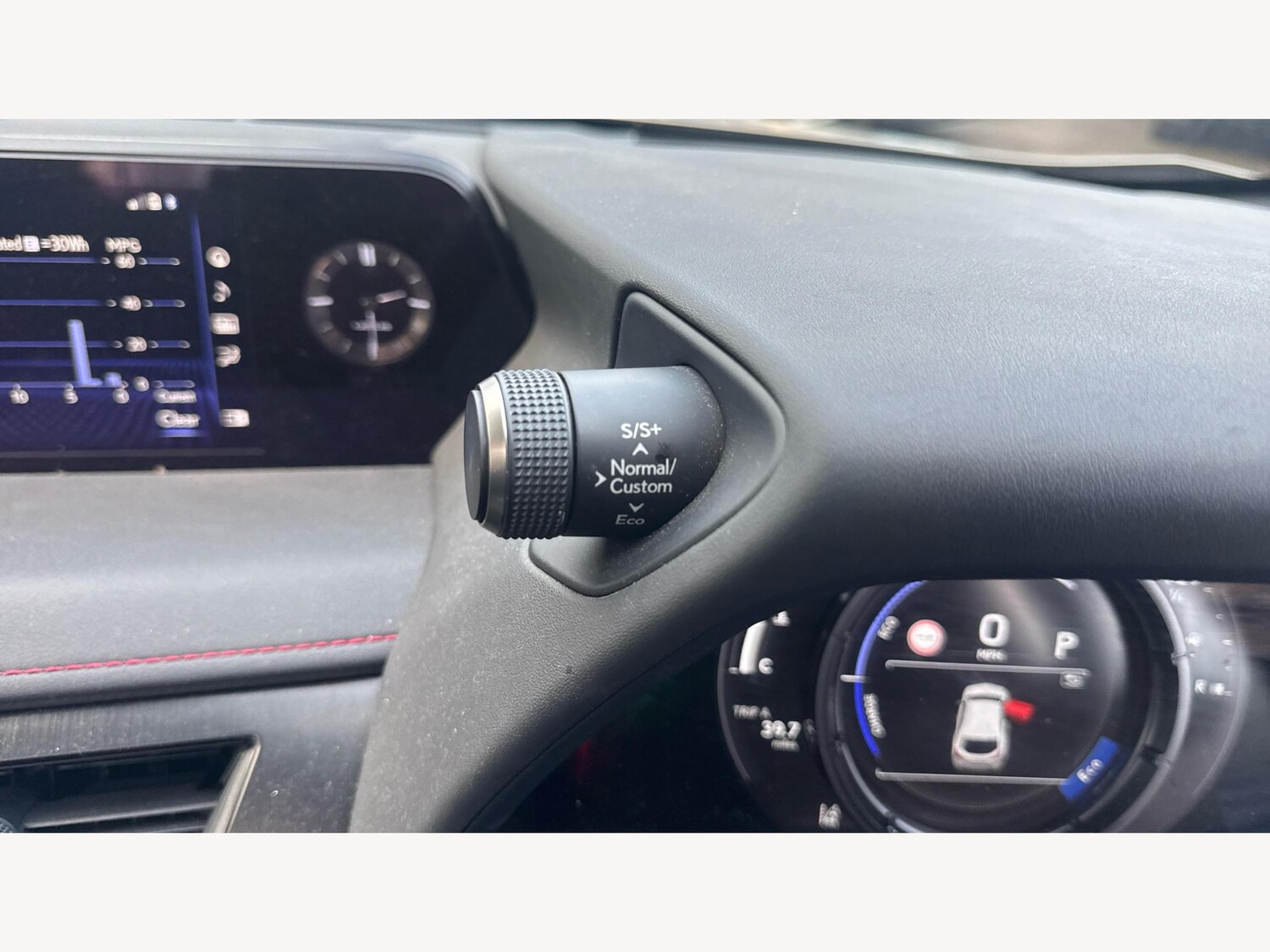 Used Lexus UX 2020 for sale - 76766024: Photo 26