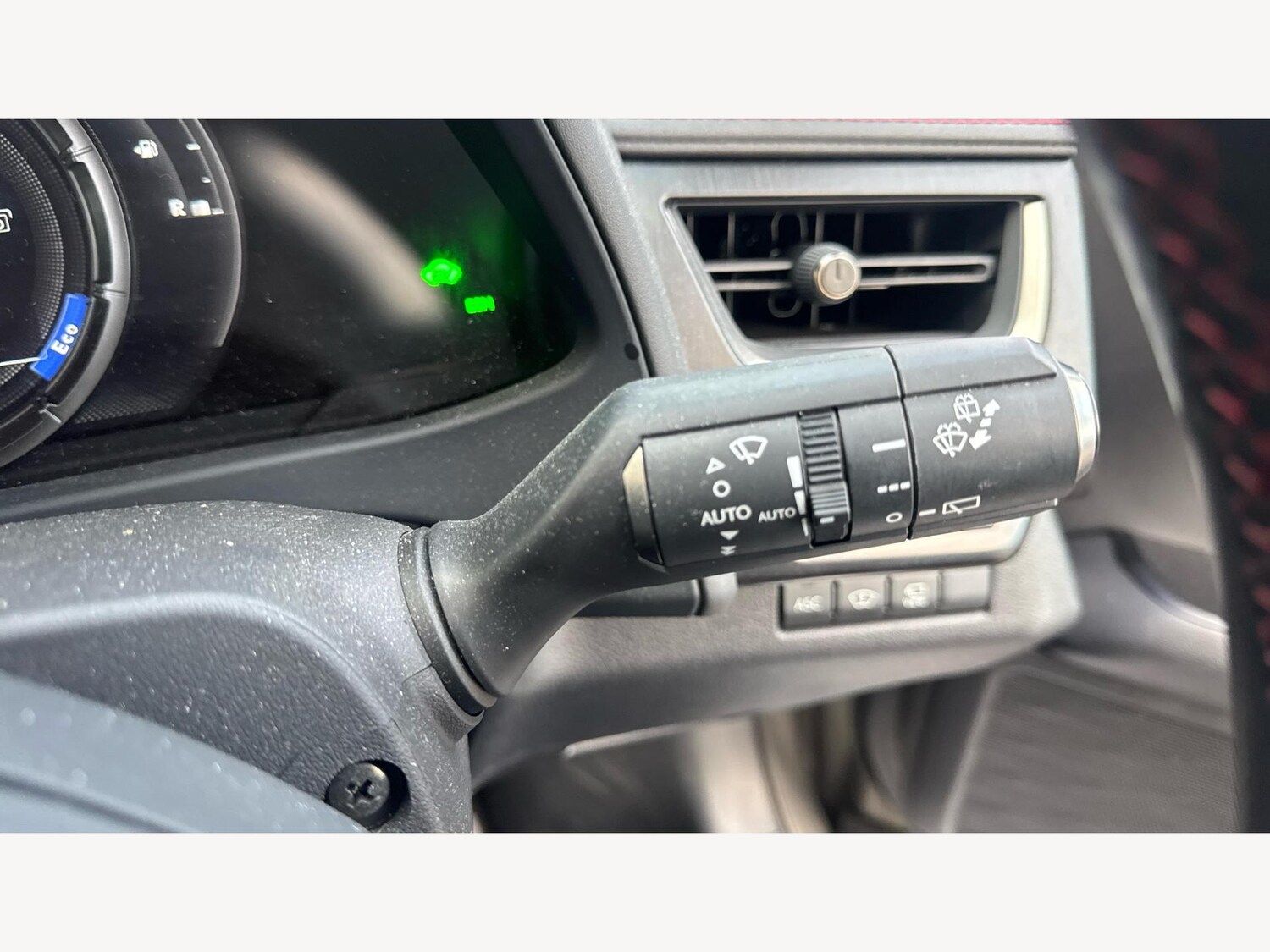 Used Lexus UX 2020 for sale - 76766024: Photo 28