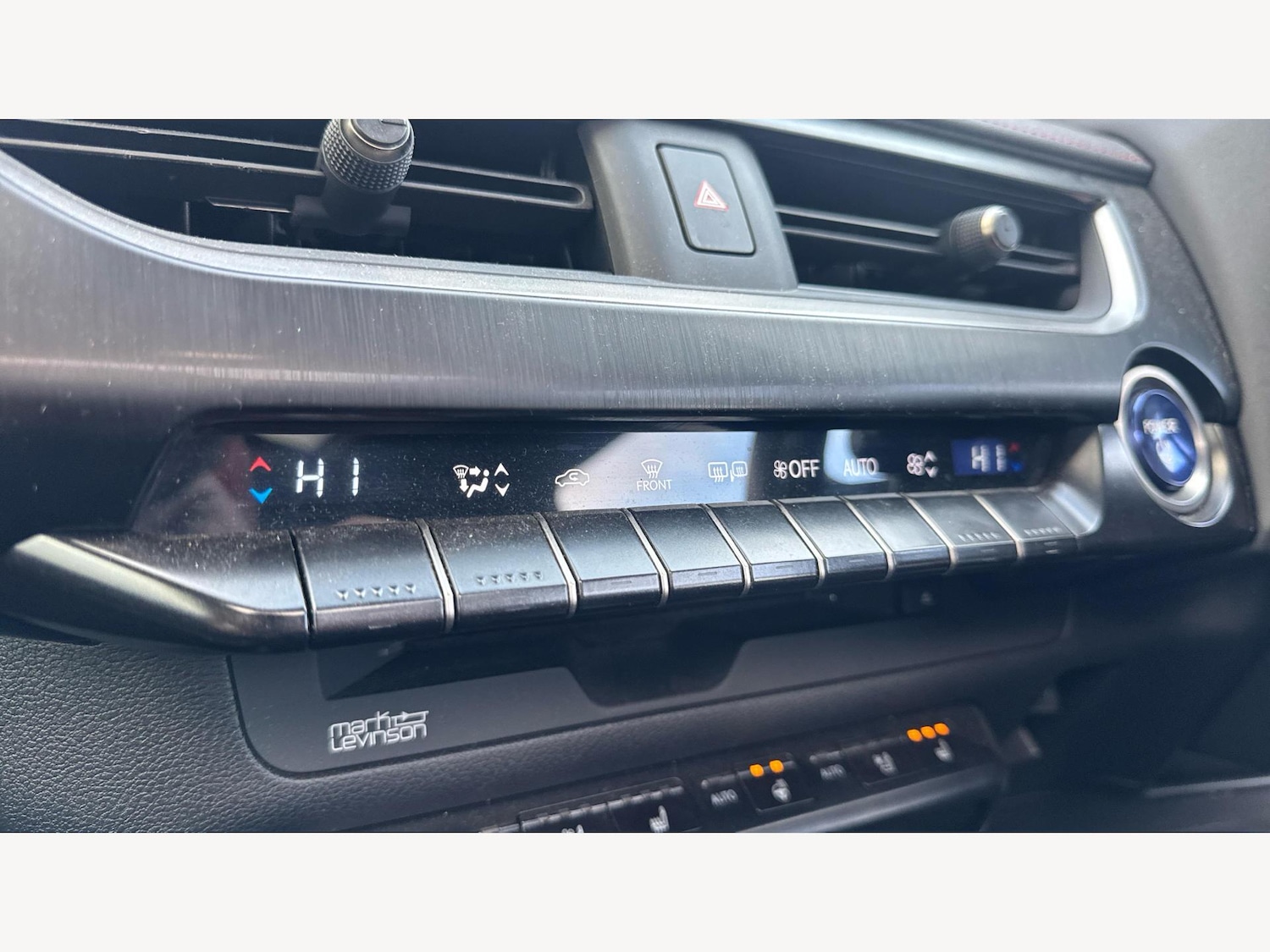 Used Lexus UX 2020 for sale - 76766024: Photo 32