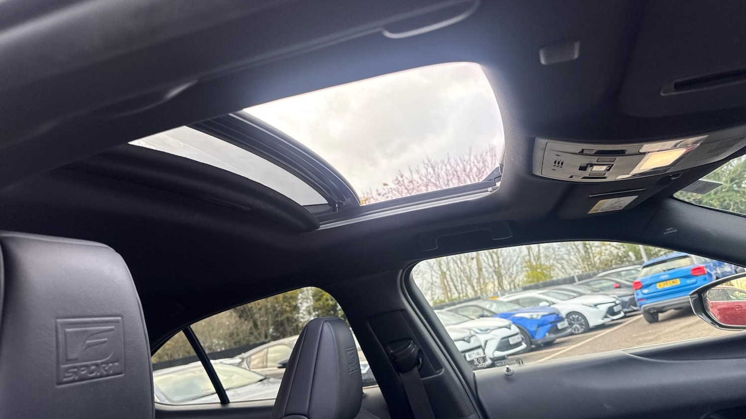 Used Lexus UX 2020 for sale - 76766024: Photo 39