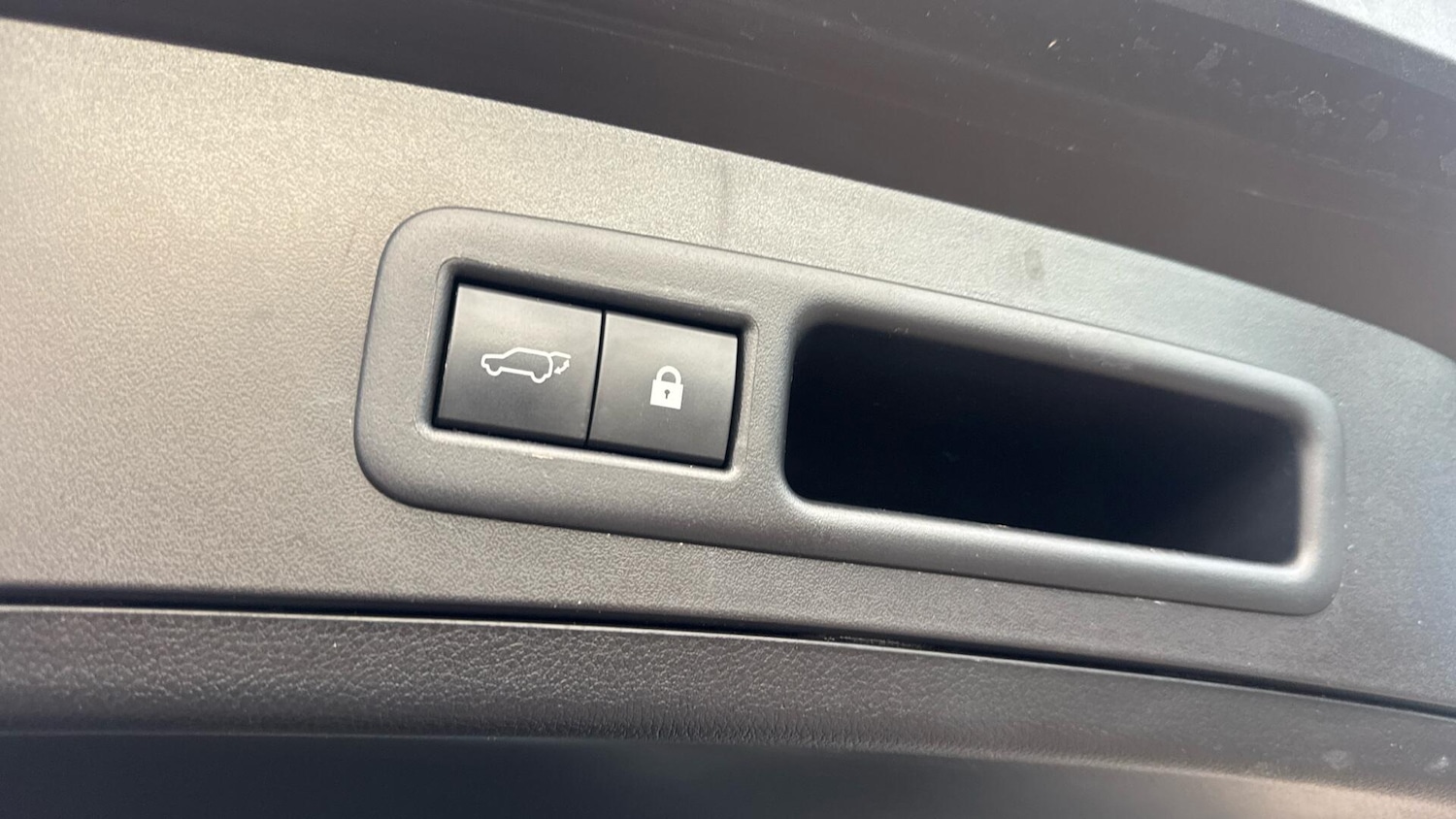 Used Lexus UX 2020 for sale - 76766024: Photo 41