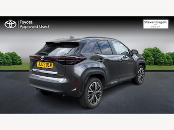 Used Toyota Yaris Cross 2024 for sale - 79107143: Photo