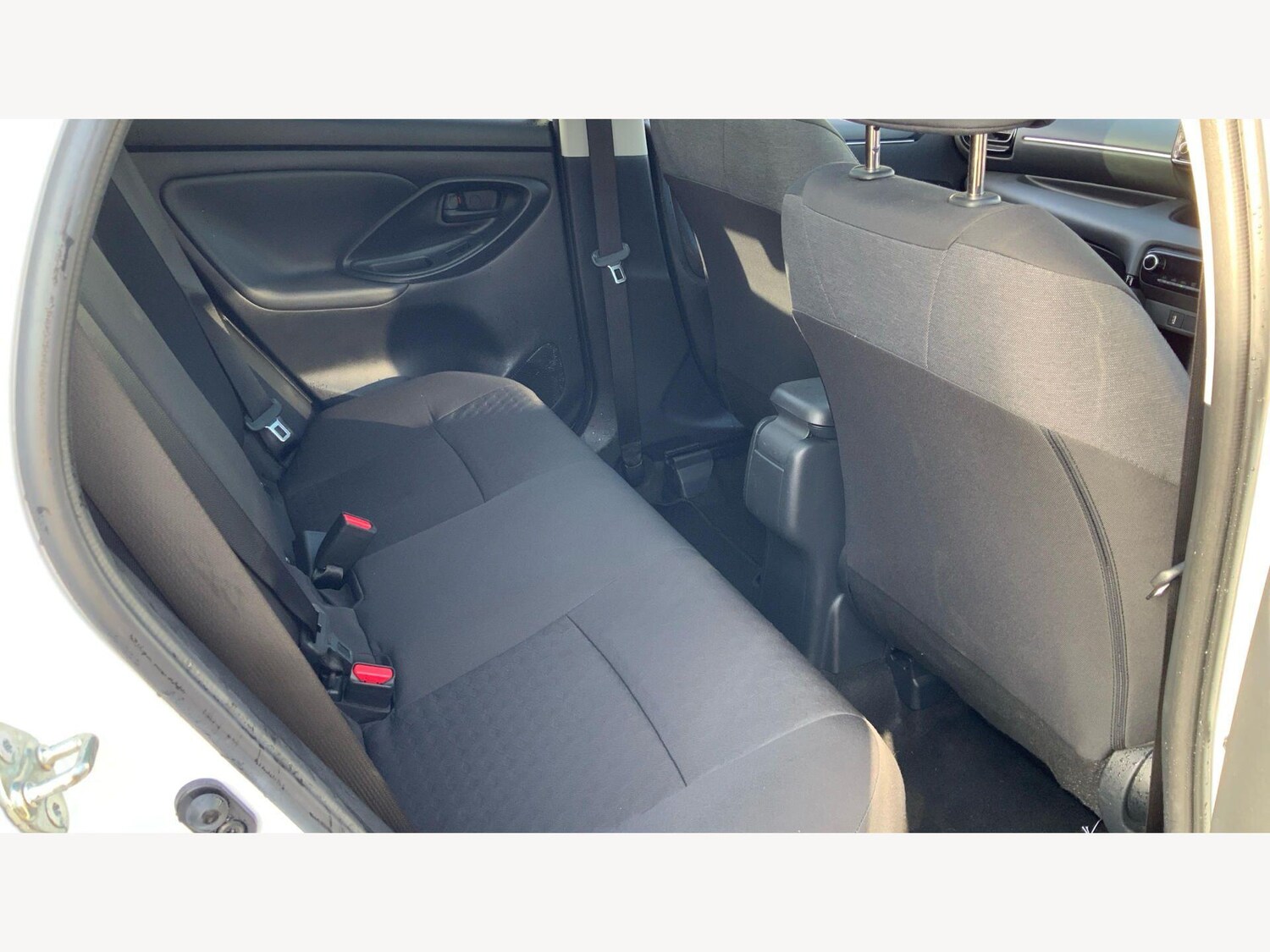 Used Toyota Yaris 2022 for sale - 77671029: Photo 14