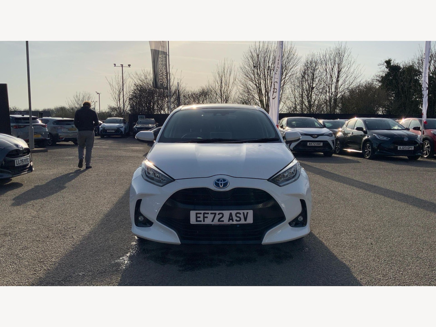 Used Toyota Yaris 2022 for sale - 77671029: Photo 17