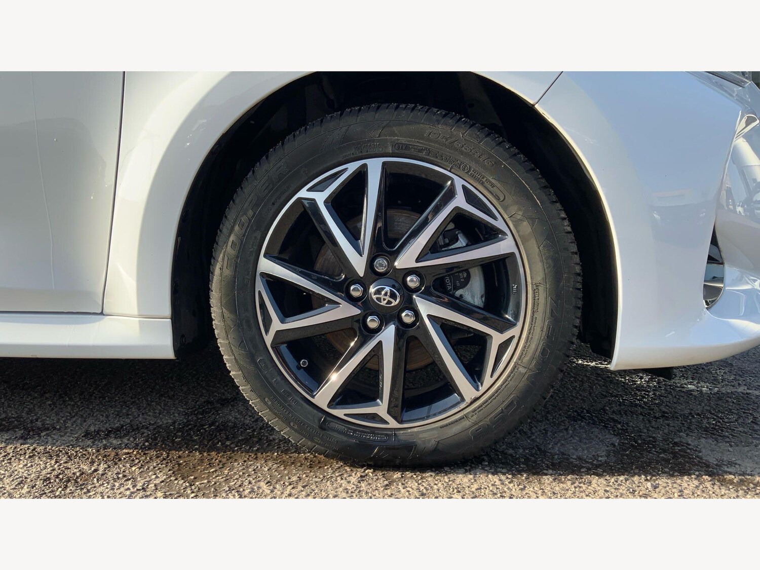 Used Toyota Yaris 2022 for sale - 77671029: Photo 20