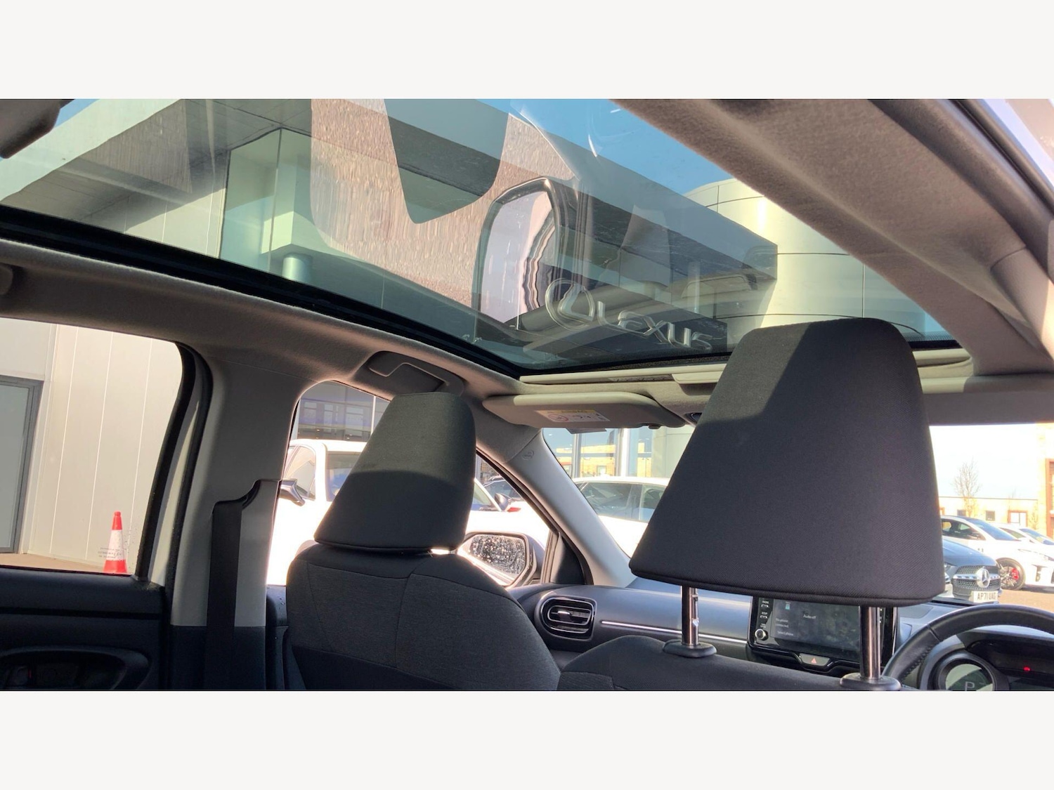 Used Toyota Yaris 2022 for sale - 77671029: Photo 25