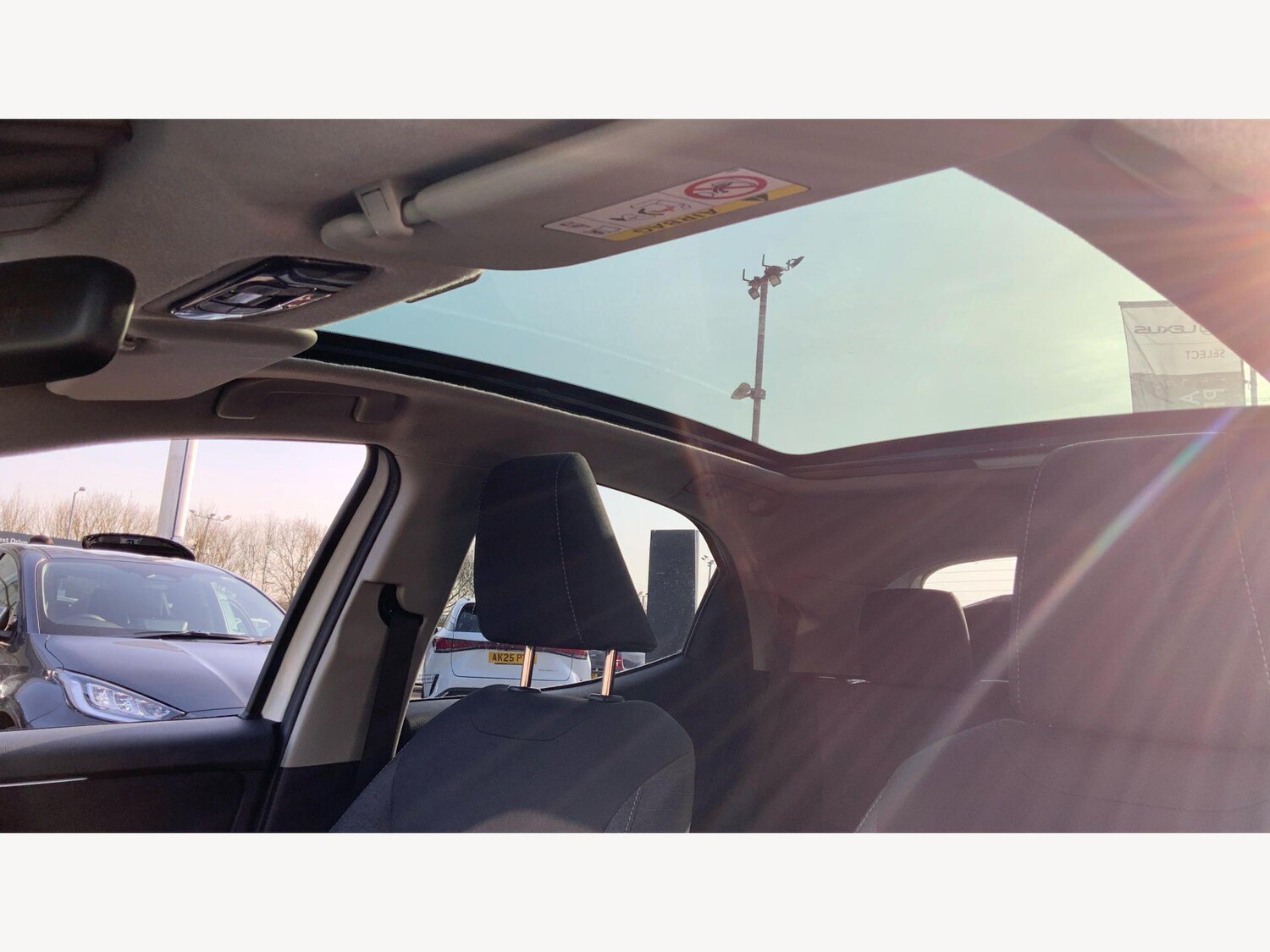 Used Toyota Yaris 2022 for sale - 77671029: Photo 26