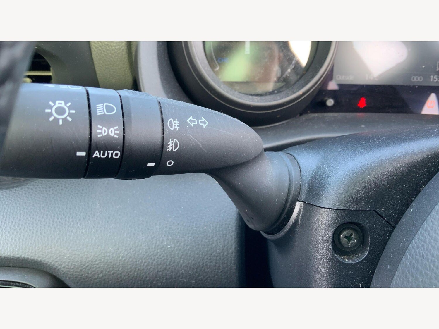 Used Toyota Yaris 2022 for sale - 77671029: Photo 42