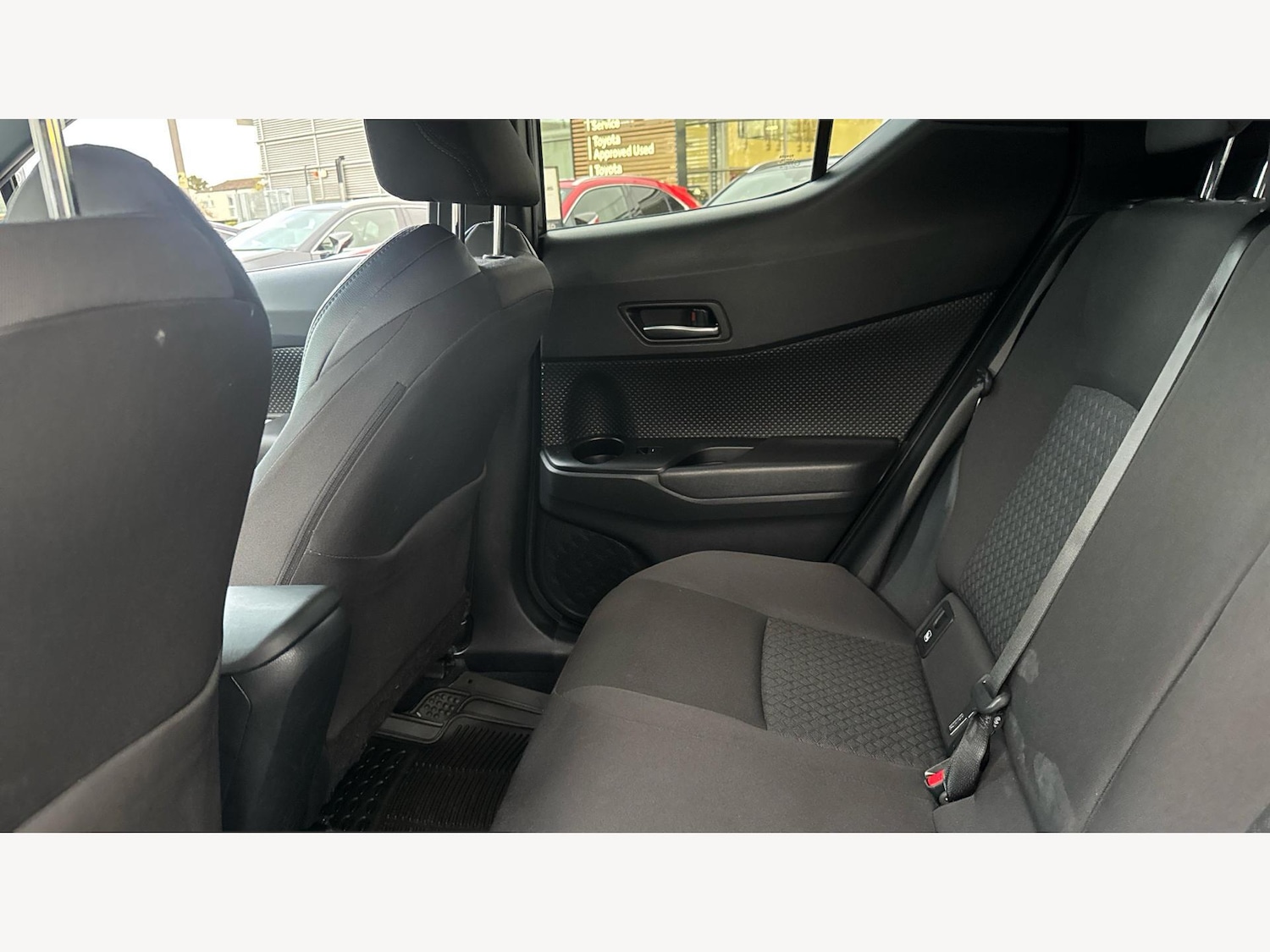 Used Toyota C-HR 2022 for sale - 76865816: Photo 15