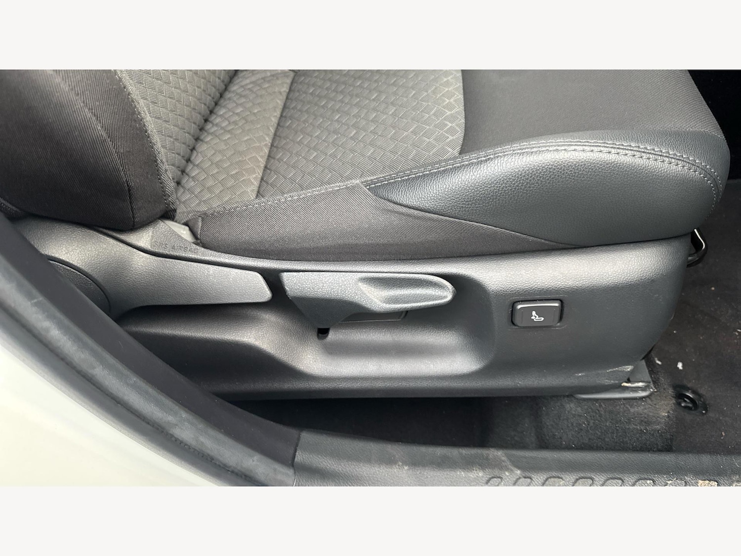 Used Toyota C-HR 2022 for sale - 76865816: Photo 26