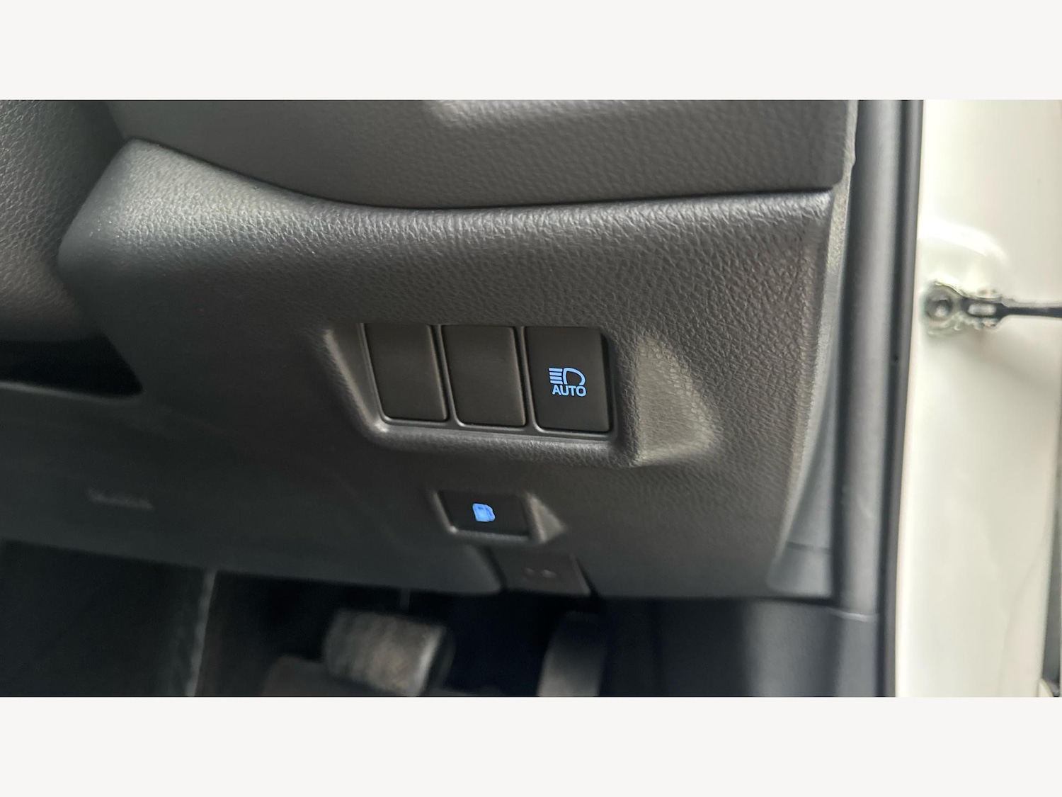 Used Toyota C-HR 2022 for sale - 76865816: Photo 28