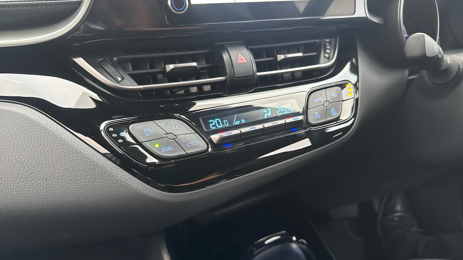 Used Toyota C-HR 2022 for sale - 76865816: Photo 37