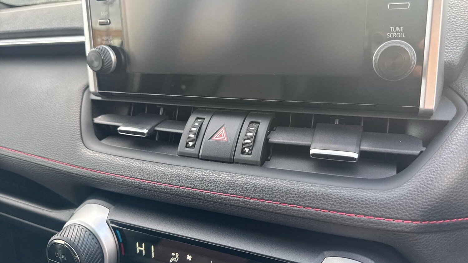 Used Toyota RAV4 2022 for sale - 76549720: Photo 33