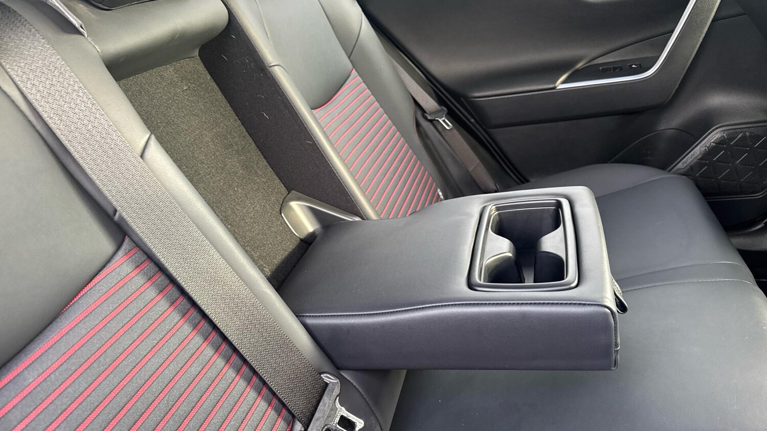 Used Toyota RAV4 2022 for sale - 76549720: Photo 38