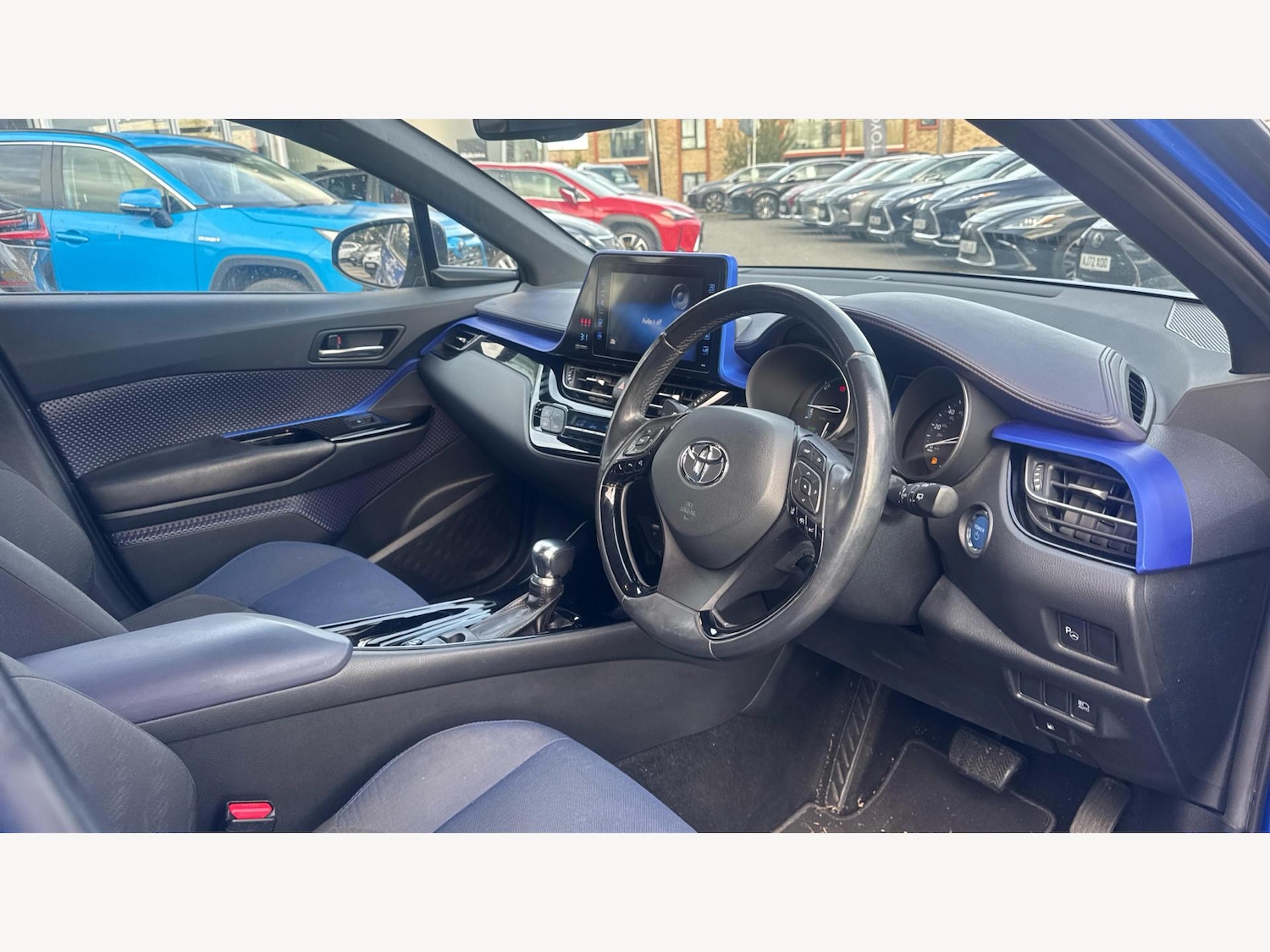 Used Toyota C-HR 2018 for sale - 76398261: Photo 13