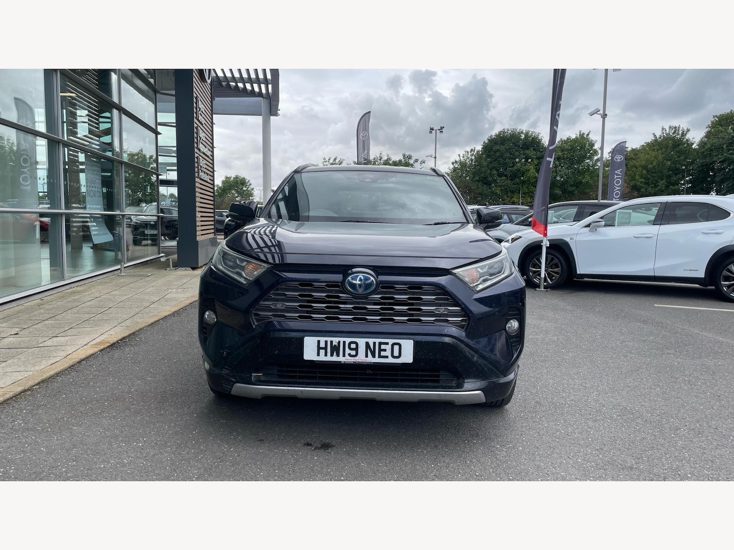 Used Toyota RAV4 2019 for sale - 76348849: Photo 2